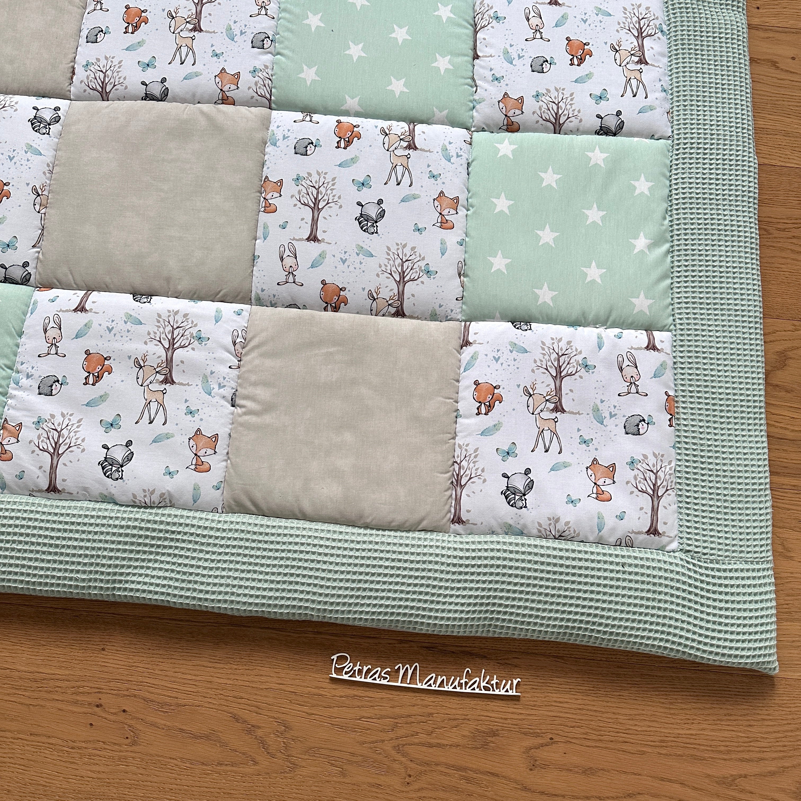 Krabbeldecke "Waldtiere mint“ Modell 2
